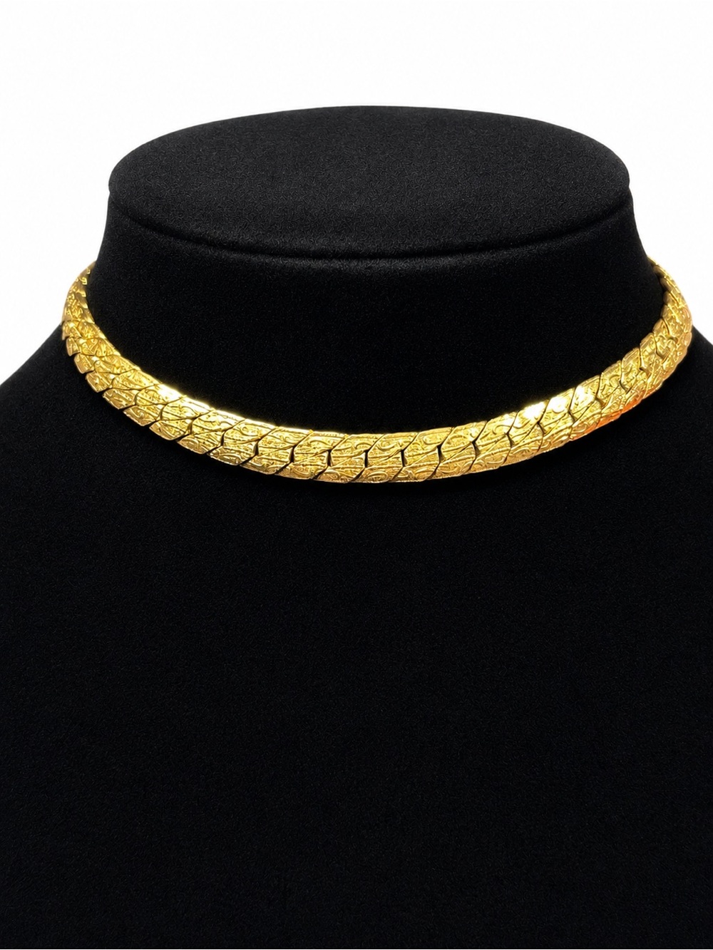 Vintage Signed Trifari Heavy Gold-Plated Textured Choker Necklace (c. 1975–1985)